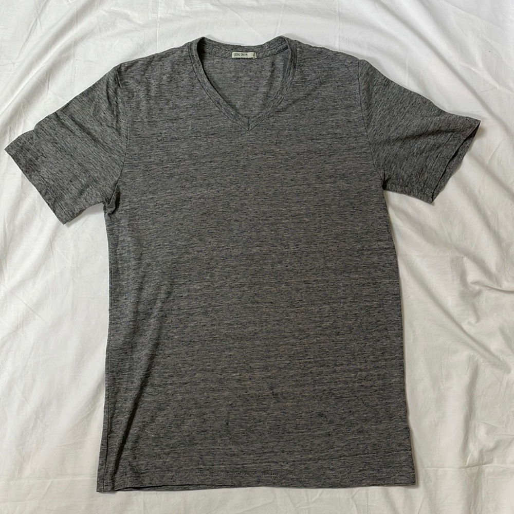 Mens gray striped t-shirt